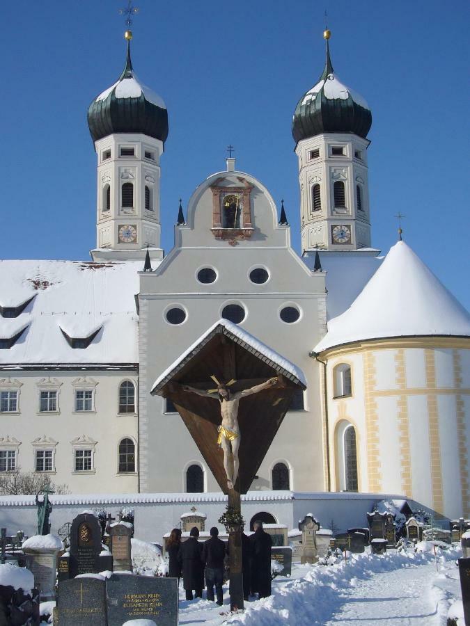 Kloster Benediktbeuern - Gaestehaus Der Salesianer Don Bosco Ngoại thất bức ảnh